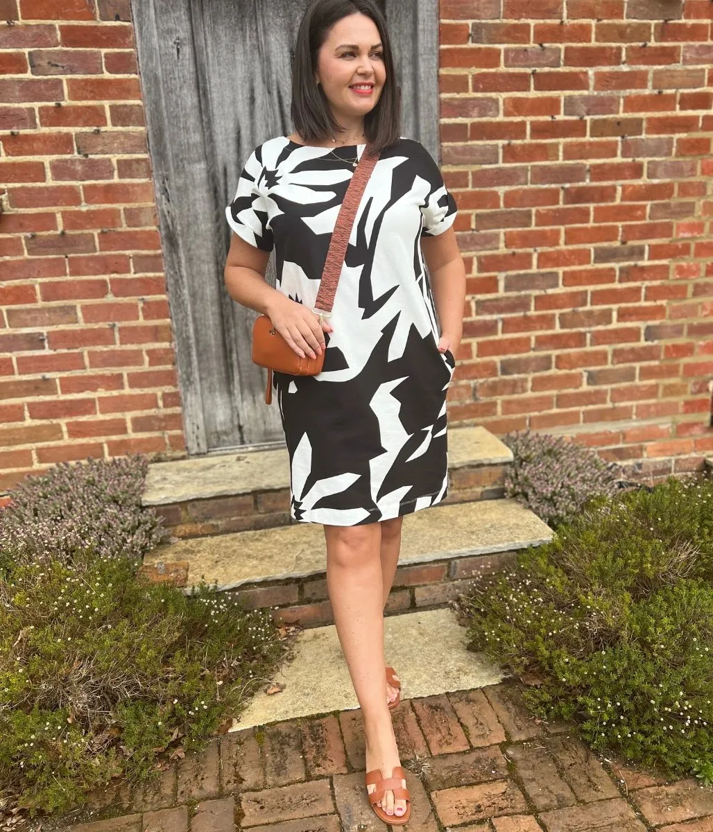 Black & White Graphic Shift Dress