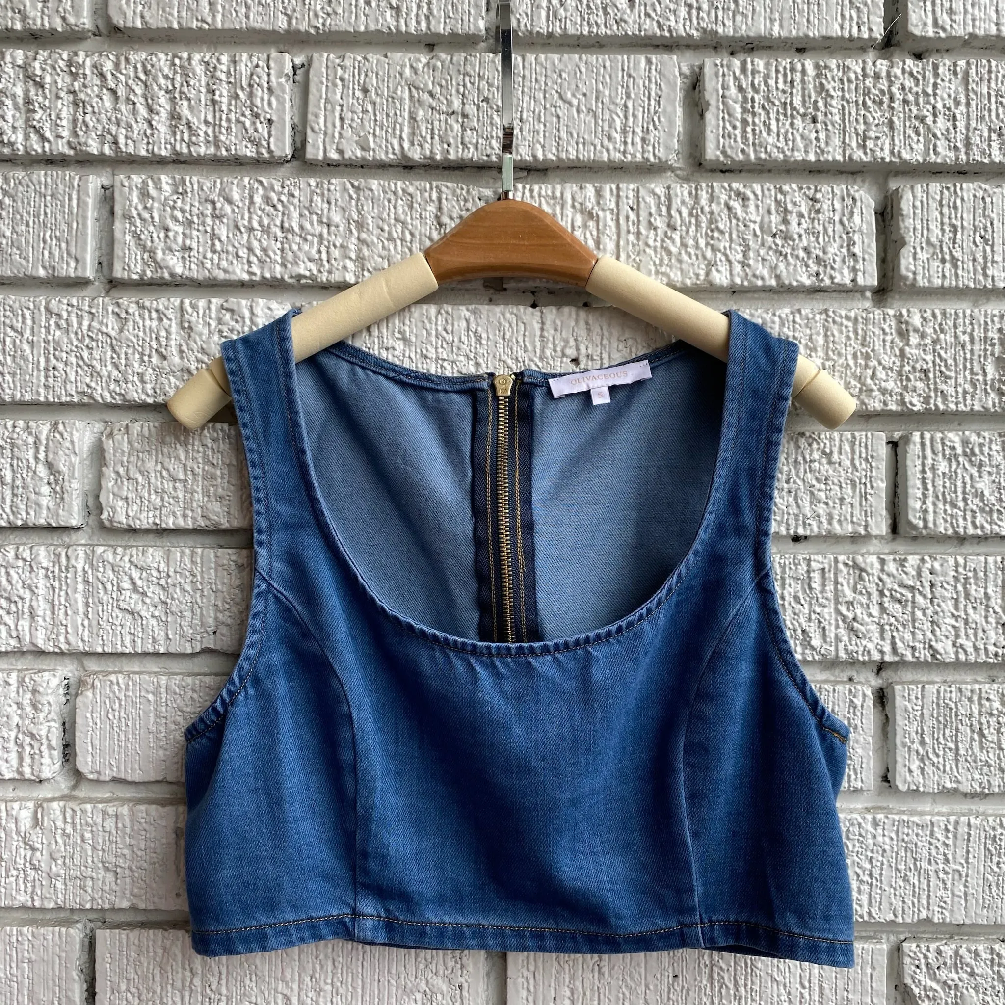 LIVA Crop Top